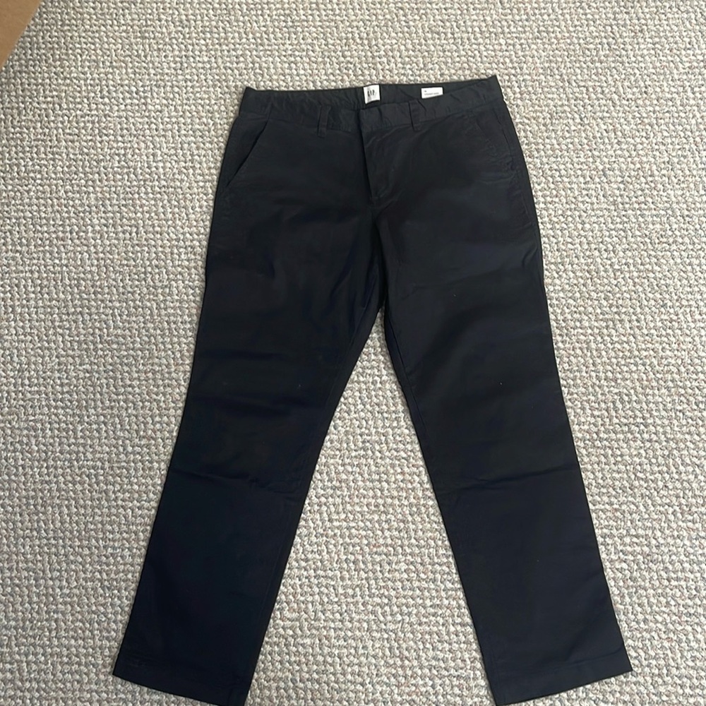 Gap size 14 black straight khaki pant